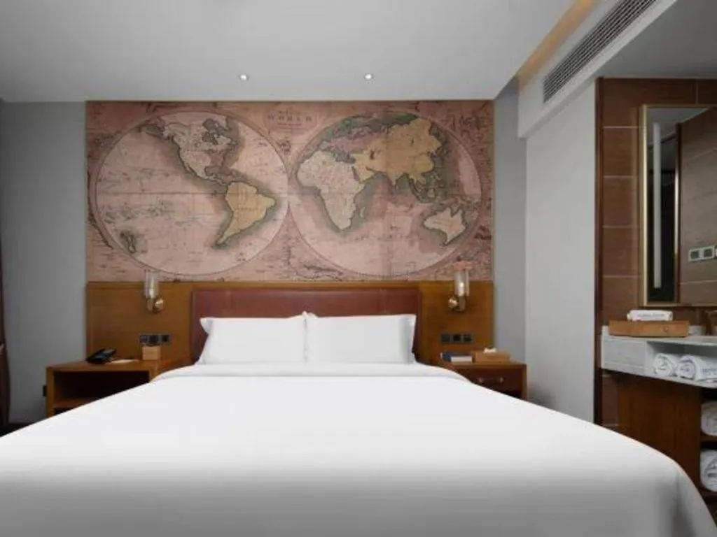 James Joyce Coffetel Luoyang Longmen High-Speed Railway Station Baolong Plaza Luoyang (Henan)