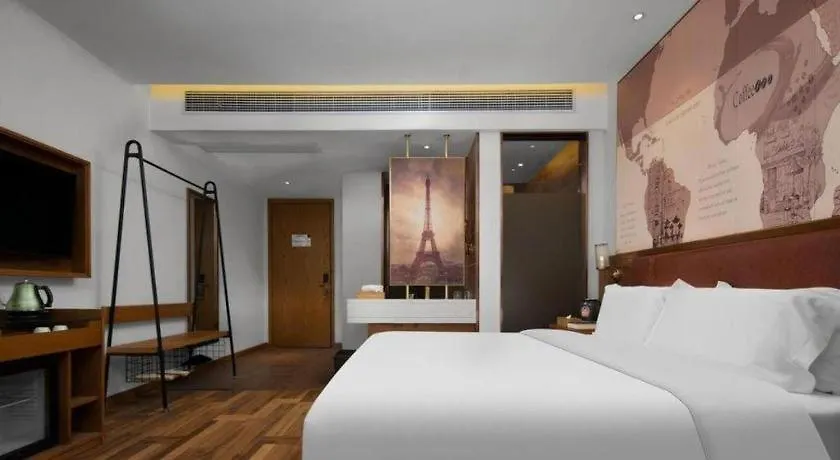 Hotel James Joyce Coffetel Luoyang Longmen High-Speed Railway Station Baolong Plaza